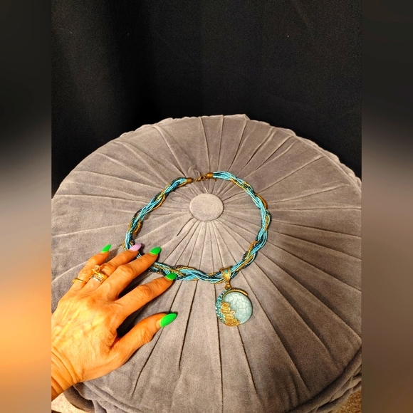 Fashion Accessories Necklace 😍 💙🎊 - Picture 6 of 6